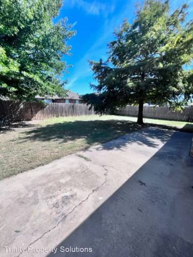 Main picture of 14408 Harli Ln