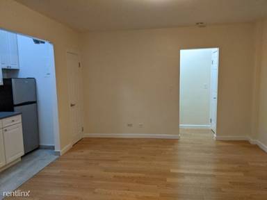 Main picture of 218 W 10th St
