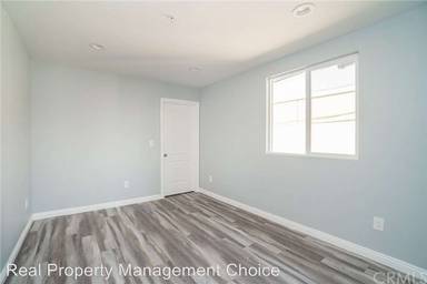 Main picture of 113 S 10th St