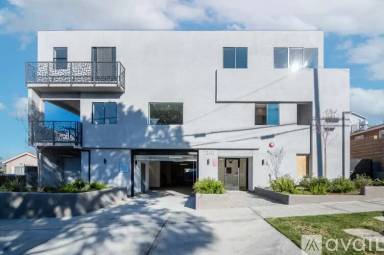 Main picture of 7341 Foothill Blvd