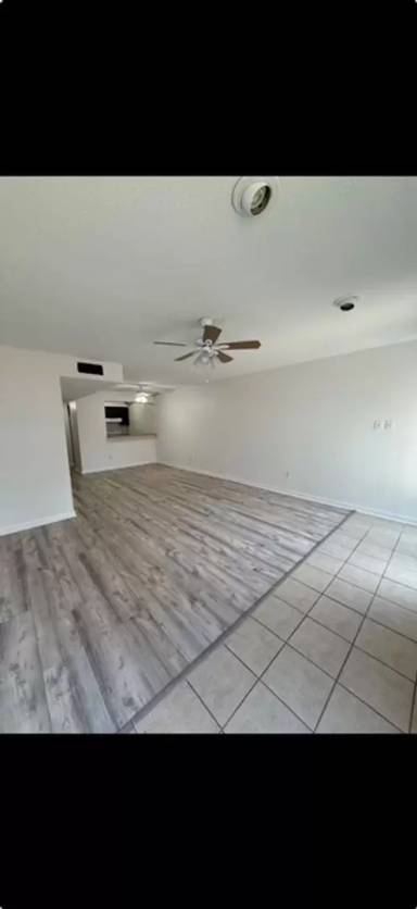 Main picture of 107 Antibes St E