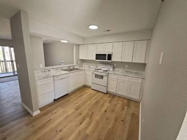 Main picture of 1062 Mace Rd