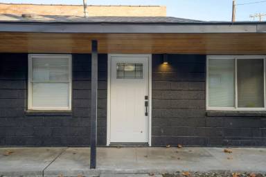 Main picture of 1115 S Rockford Ave