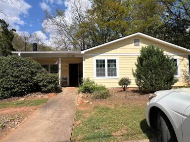 Main picture of 420 Yonah Ave