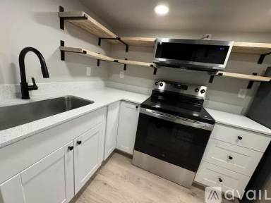 Main picture of 821 S 4th Ave