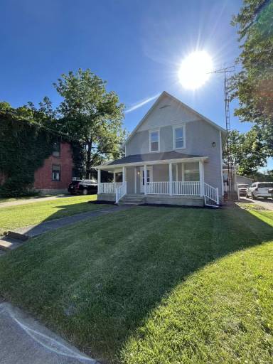 Main picture of 172 S Franklin St