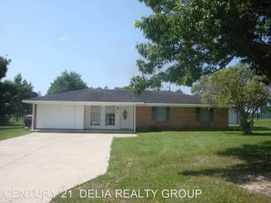 Main picture of 8643 Main St