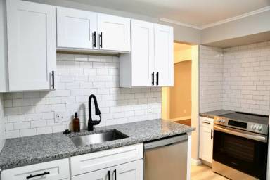 Main picture of 4046 Okalona Rd