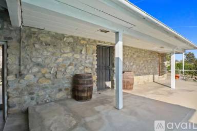 Main picture of 5917 Archibald Ave