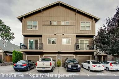 Main picture of 654 NE Garswood Ln