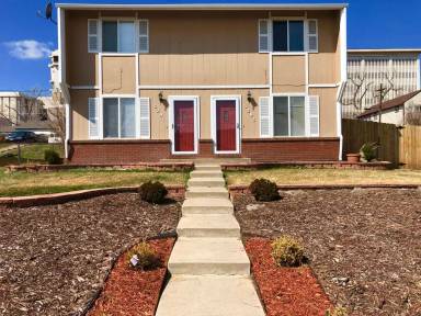 Main picture of 5291 Wyandot St
