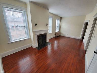 Main picture of 125 Myrtle St