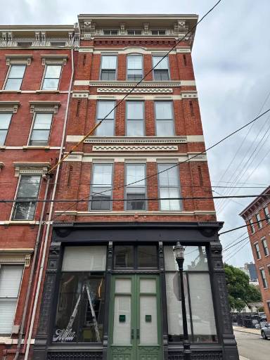 Main picture of 1405 Clay St