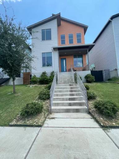 Main picture of 6013 Florencia Ln