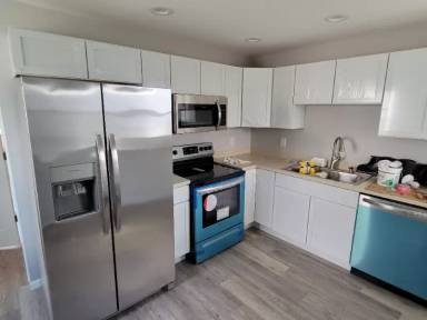 Main picture of 45 N Trimble Rd