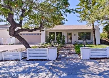 Main picture of 23795 Avenida Columbia