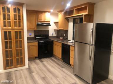 Main picture of 624 E San Antonio Dr