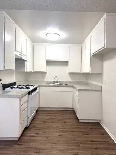 Main picture of 16872 Lynn Ln
