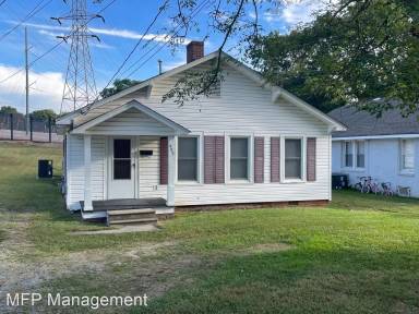 Main picture of 409 E 12th St