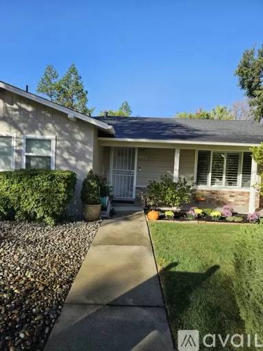 Main picture of 3073 Putnam Blvd