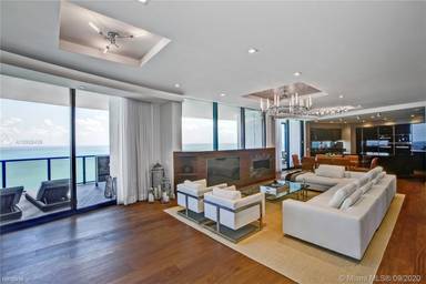 Main picture of Porsche Design Tower Miami