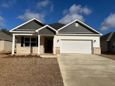 Main picture of 217 Lasso Dr