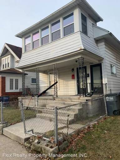 Main picture of 834 Dunwood Ct