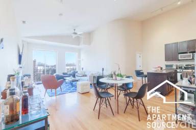 Main picture of 2516 N Willetts Ct