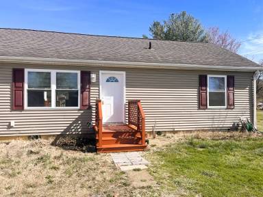Main picture of 447 Dave Berry Rd