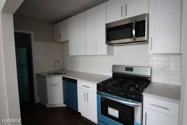 Main picture of 2425 N Tripp Ave