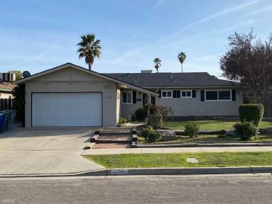Main picture of 1425 E Fremont Ave