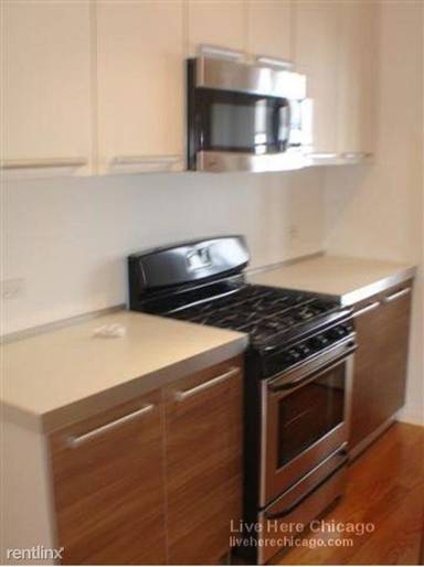 Main picture of 1210 W Foster Ave