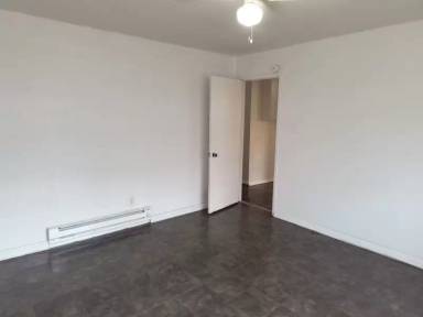 Main picture of 308 Rhode Island St SE