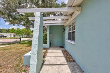 Main picture of 504 7th St SE