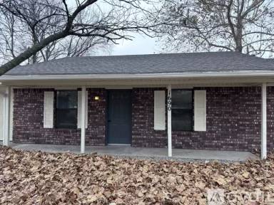 Main picture of 1690 Henegar Dr