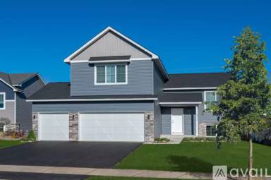 Main picture of 956 Forest Edge Cir