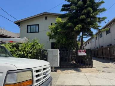 Main picture of 702 Vine St