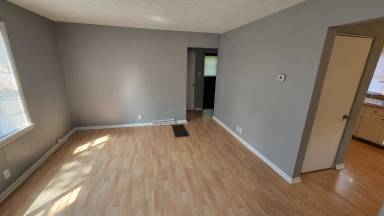 Main picture of 474 S Sheridan Ave