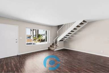 Main picture of 761 S Orange Ave
