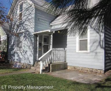 Main picture of 2326 W Bridge Ave