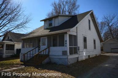 Main picture of 803 S Grant Ave