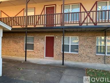 Main picture of 1150 Hollywood Dr