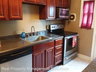 Main picture of 952 Masefield Rd