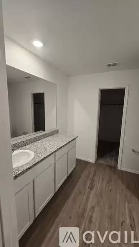 Main picture of 1216 Ashwood Dr