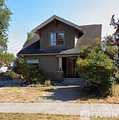 Main picture of 107 NE 43rd St
