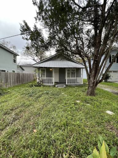 Main picture of 3627 Rosselle St