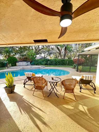 Main picture of 9080 NW 50th Ct