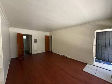 Main picture of 3326 S Durango Ave