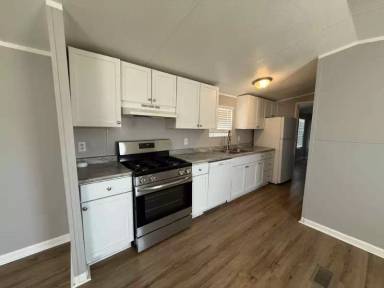 Main picture of 1236 N Oaklane Rd