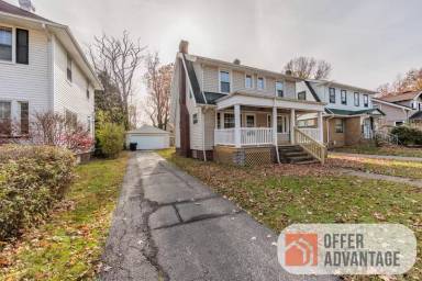 Main picture of 1529 Parkhill Rd